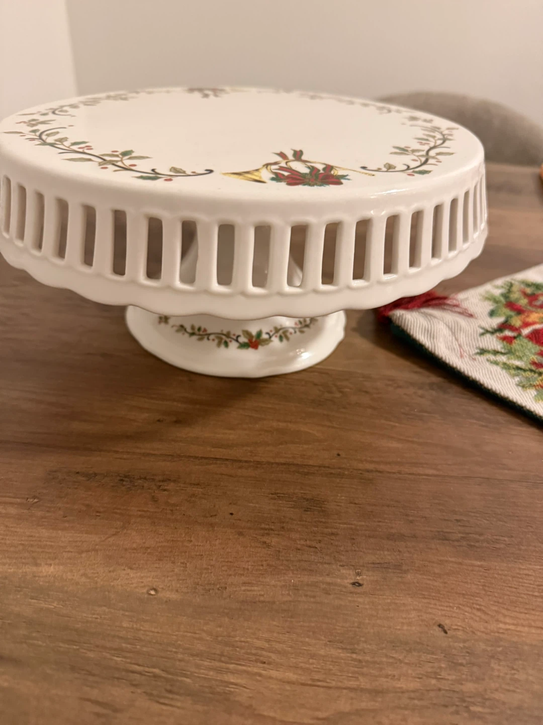 Christmas Holiday Cake Stand - photo 3