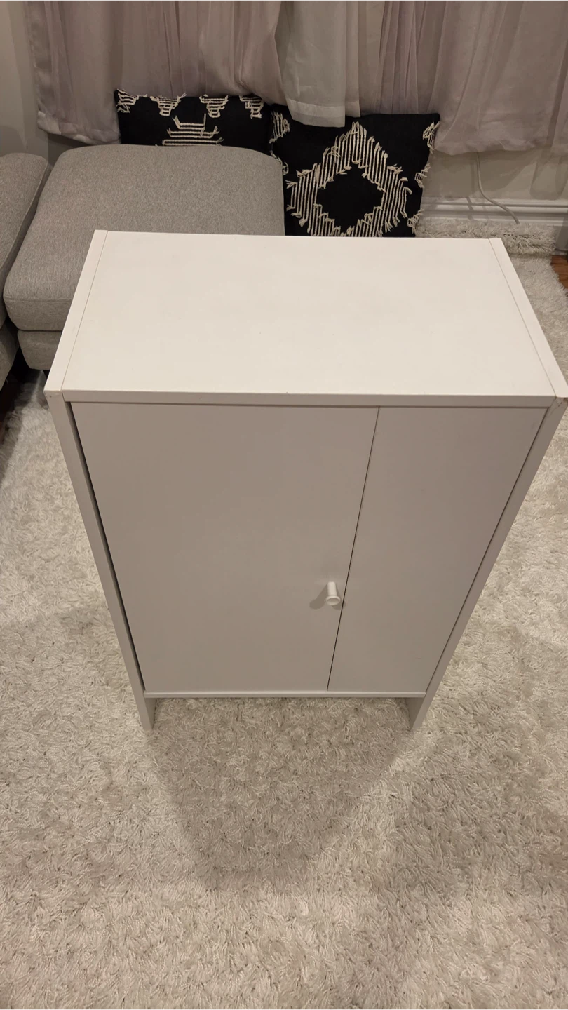 Moving Sale – Hisense AC, IKEA Storage, and Floor Lamp - photo 3