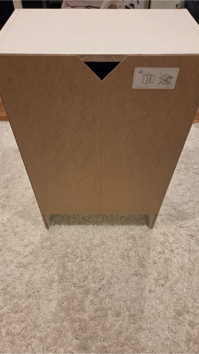 Moving Sale – Hisense AC, IKEA Storage, and Floor Lamp - photo 4