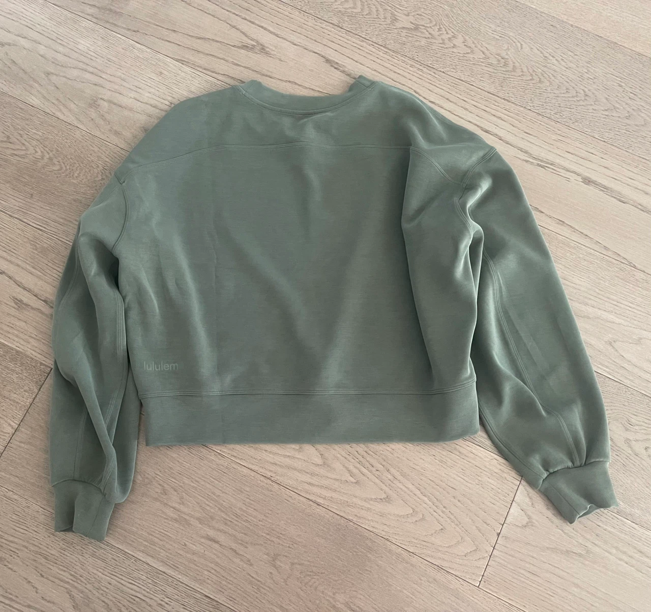 Lululemon Green Crewneck Sweatshirt