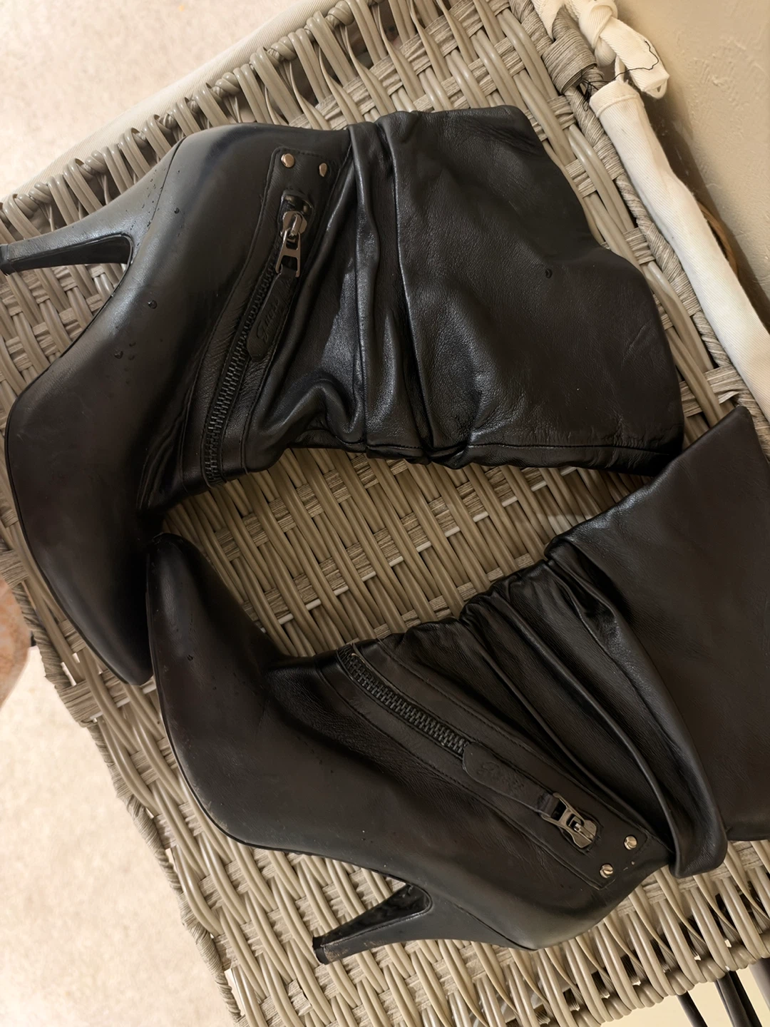 Guess faux leather shoes size 9