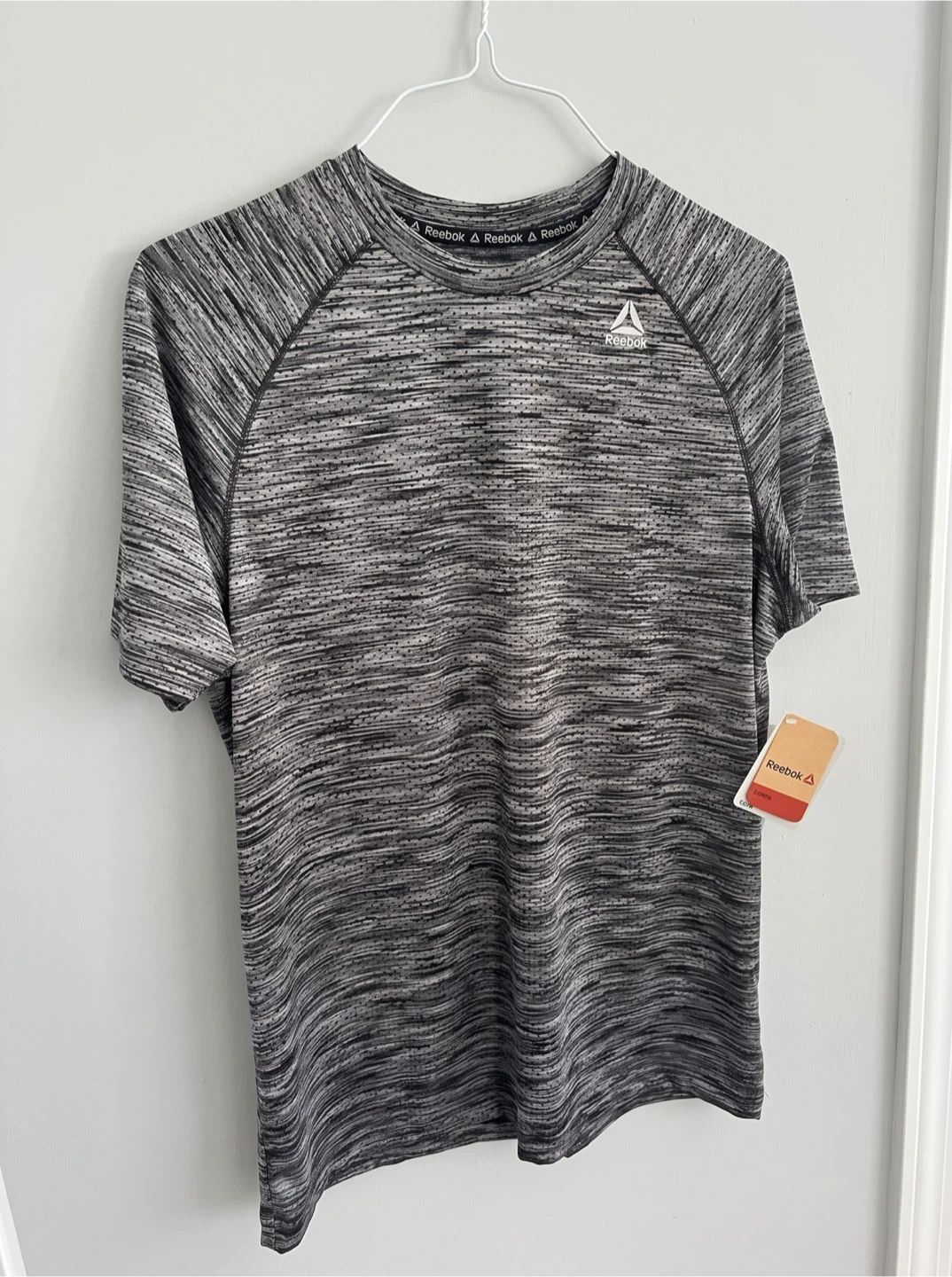 NEW Reebok Men’s Press Gym Shirt - Grey/Black - Size Medium