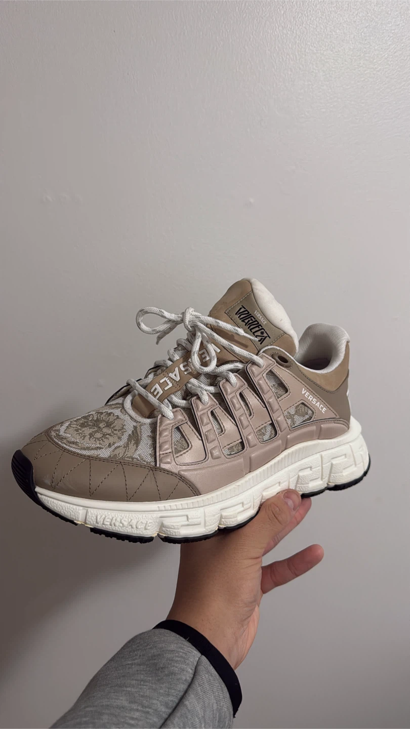 Versace Trigreca Sneakers