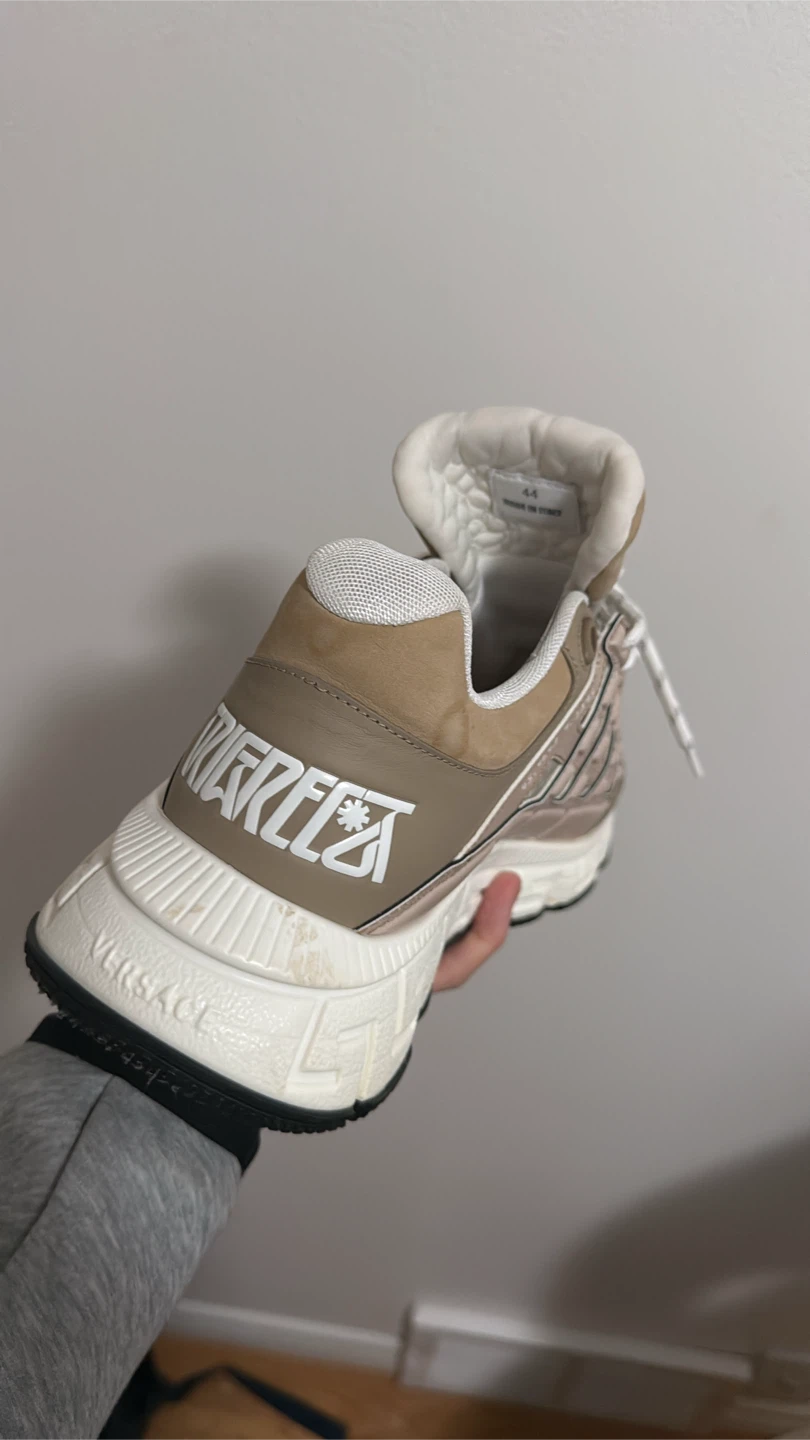 Versace Trigreca Sneakers - photo 2
