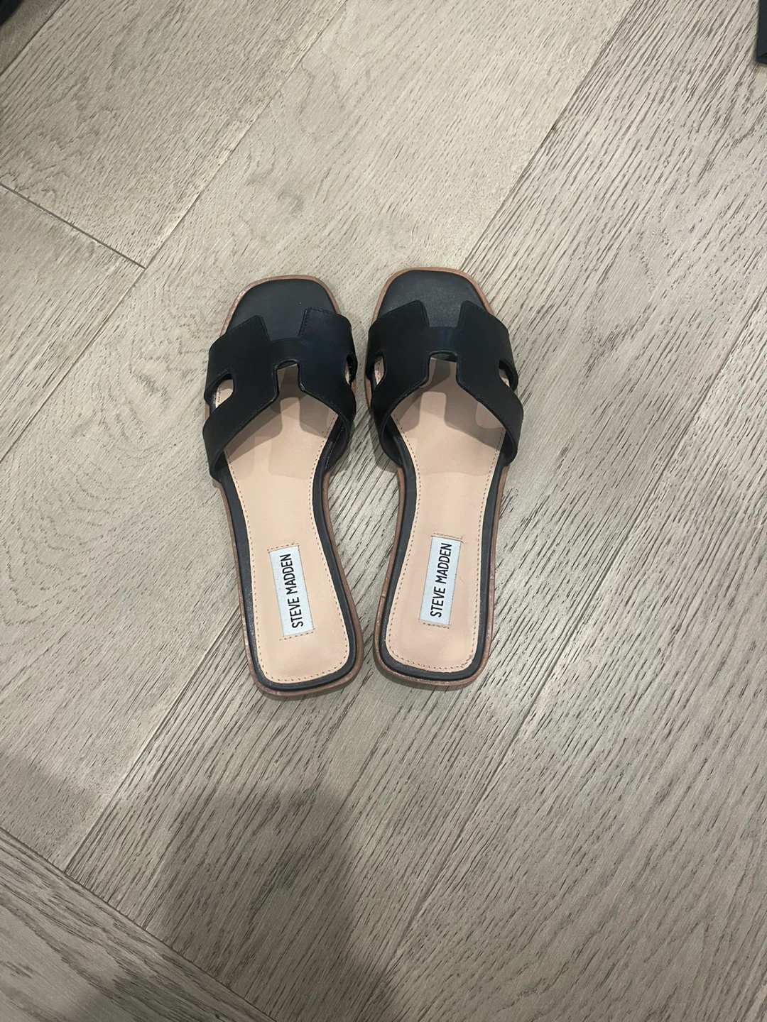 Steve Madden Black Sandals Size 7