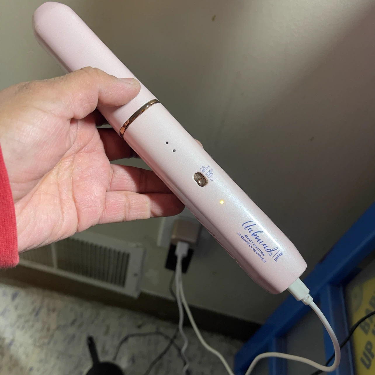 Conair Unbound Petite Cordless 2-in-1 Styler