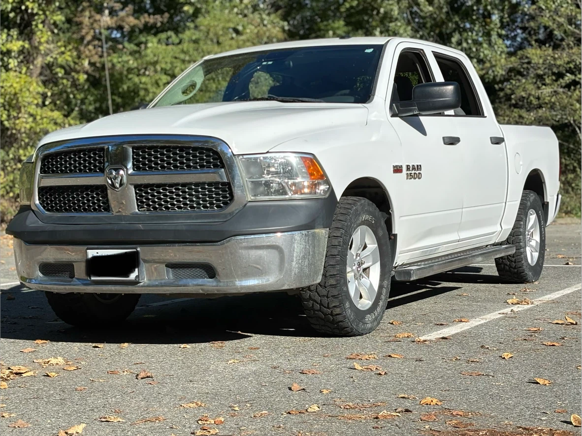 2015 Dodge ram 1500 5.7L -177,000km