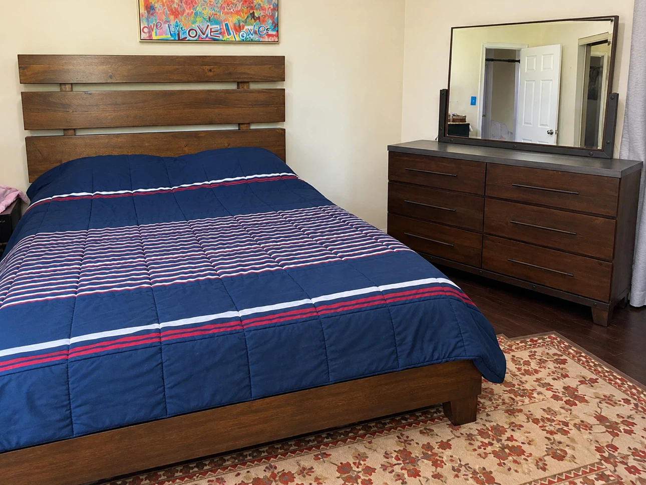 Wood Bedroom Set with mirror and Dresser