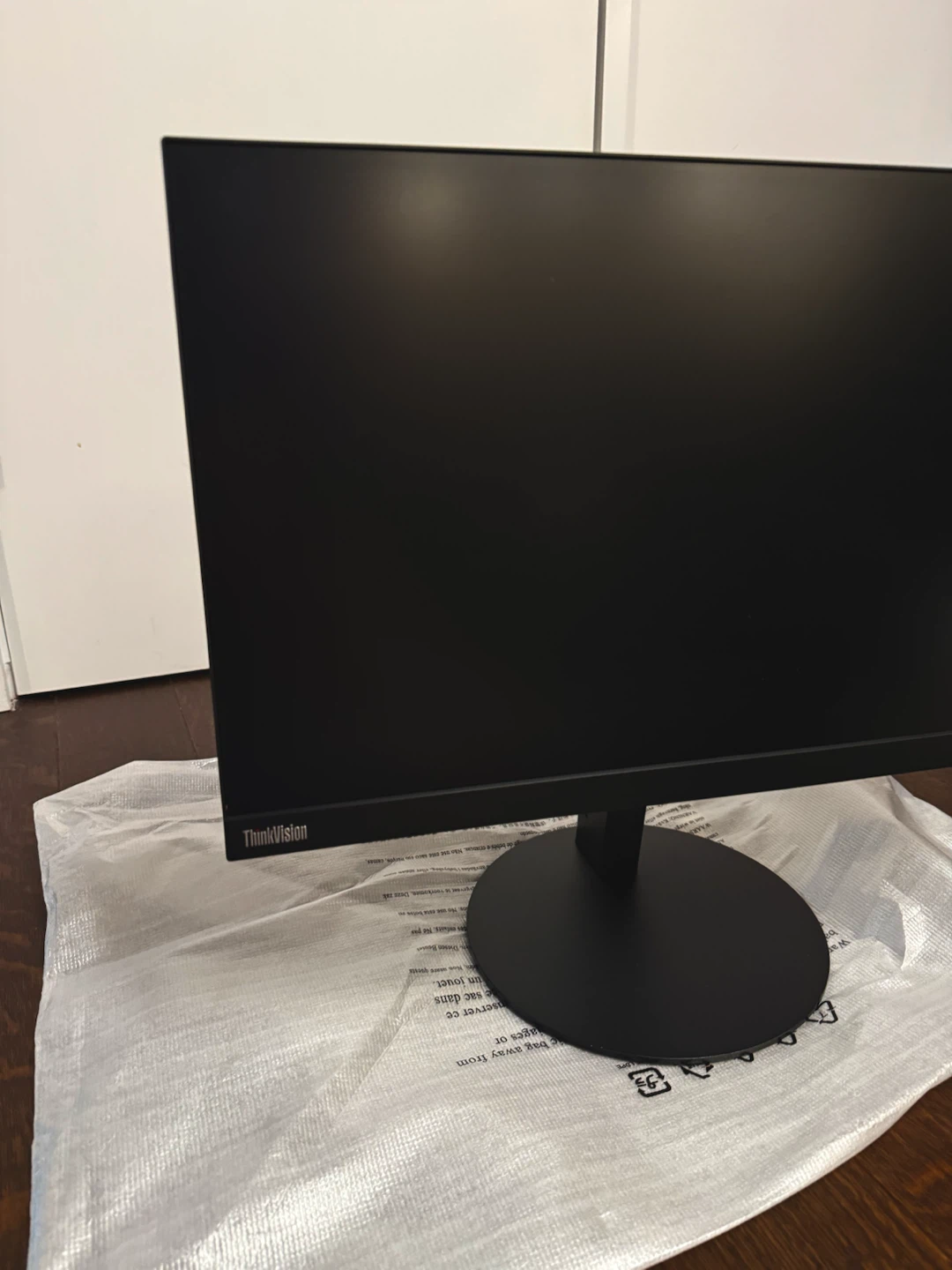 Lenovo ThinkVision Monitor T24-i10 24inch (cords included) - photo 2