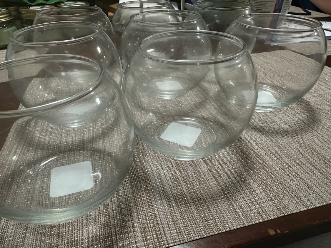Set of 7 clear glass bubble bowls
