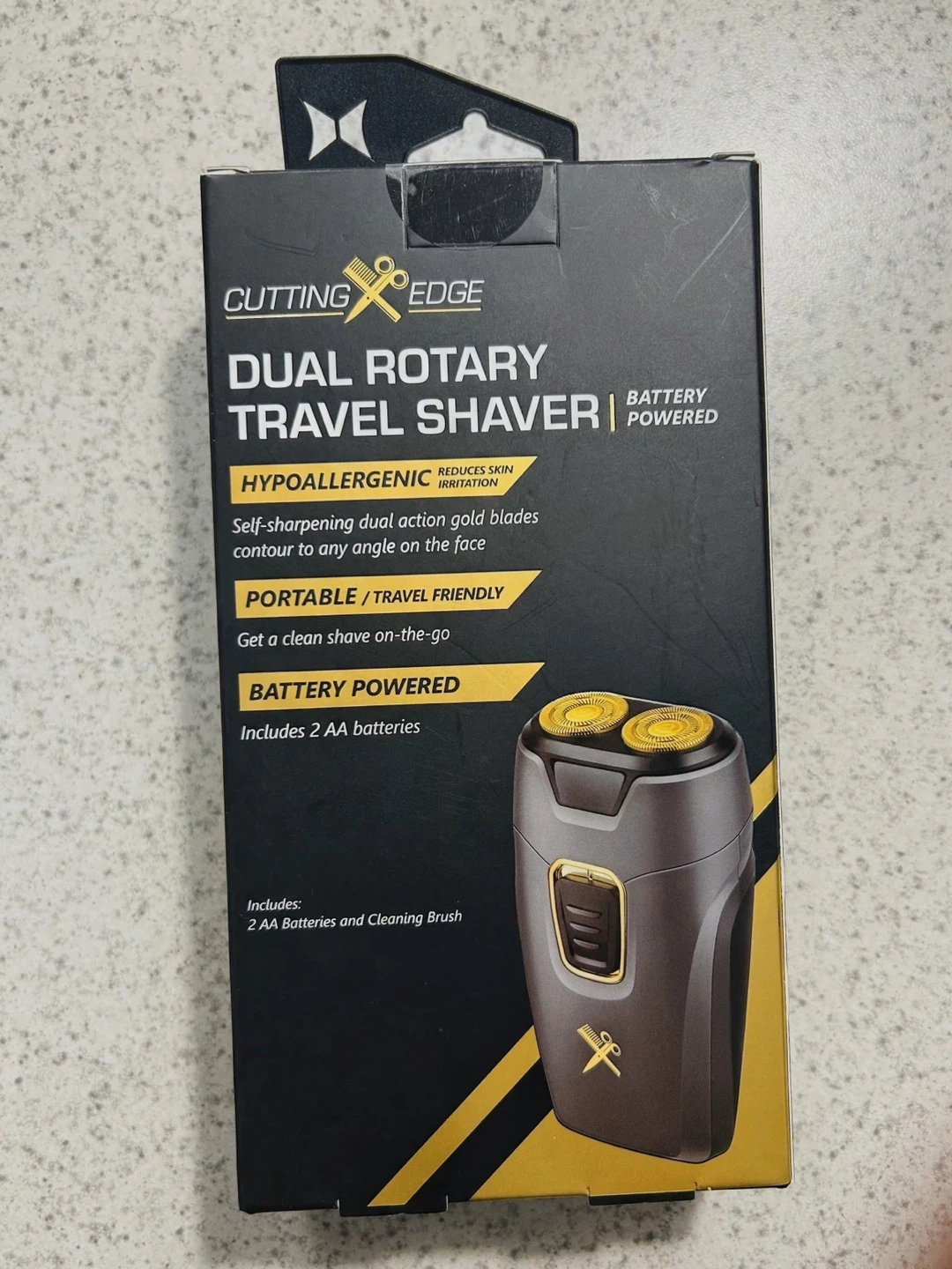 Cutting Edge Dual Rotary Travel Shaver