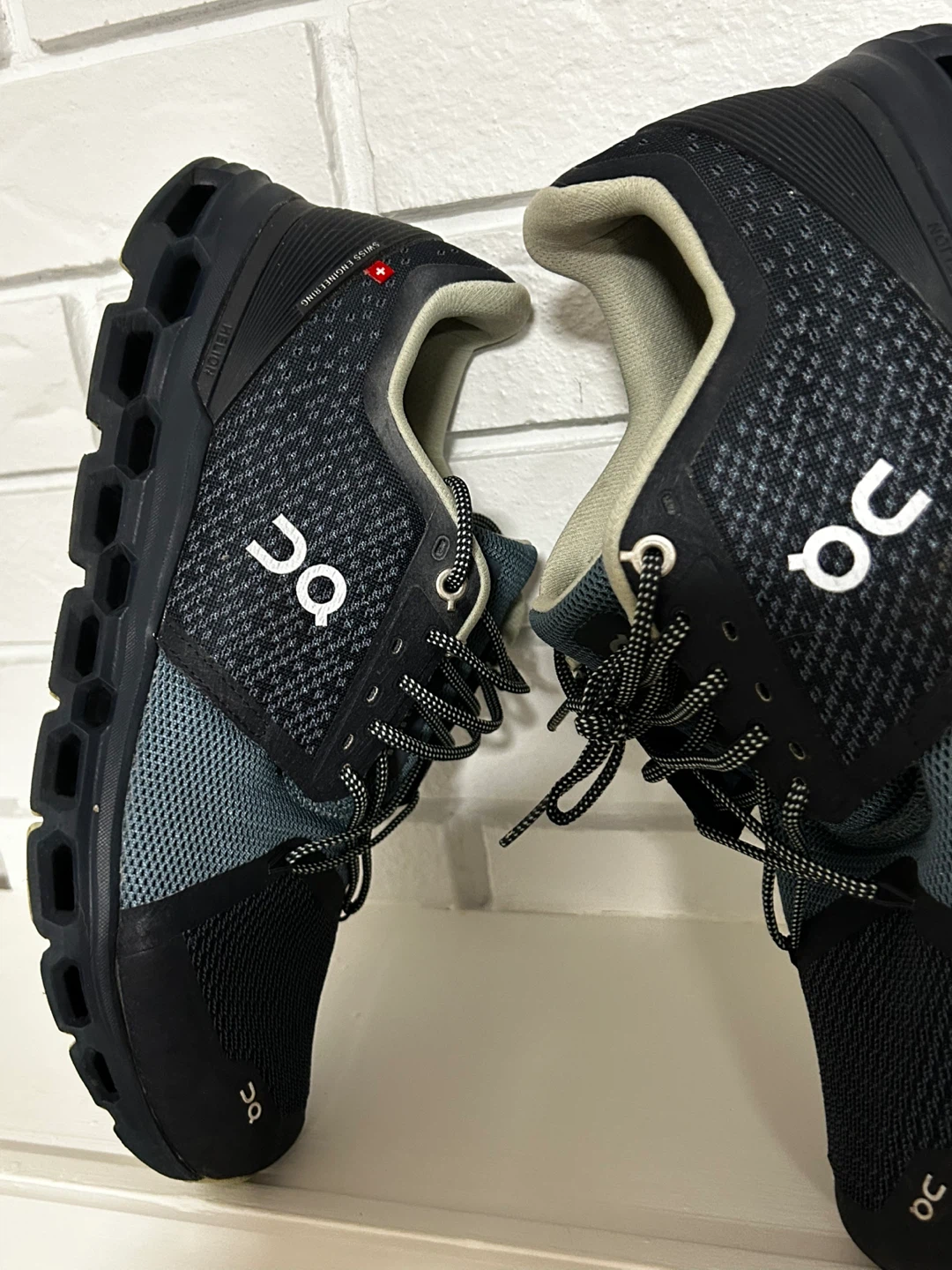 On Running Cloud Shoes - womens Size 10.5 - photo 3