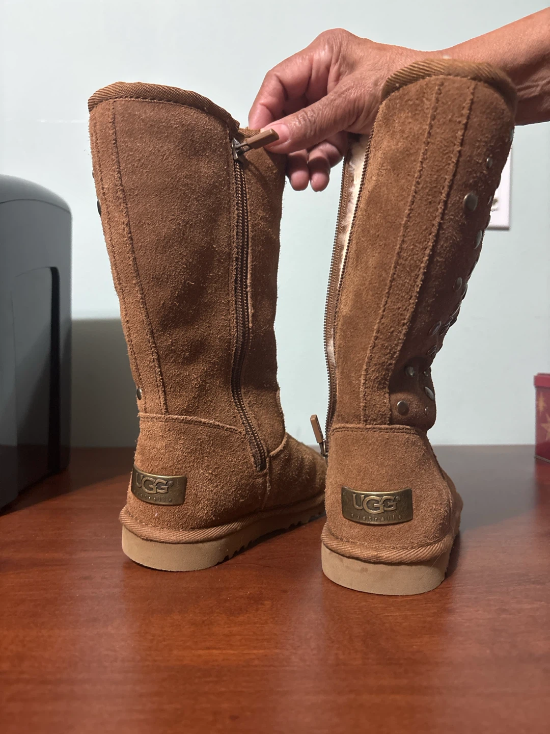 Brand New. UGG S/N 5278 Studded Tan Boots - photo 2