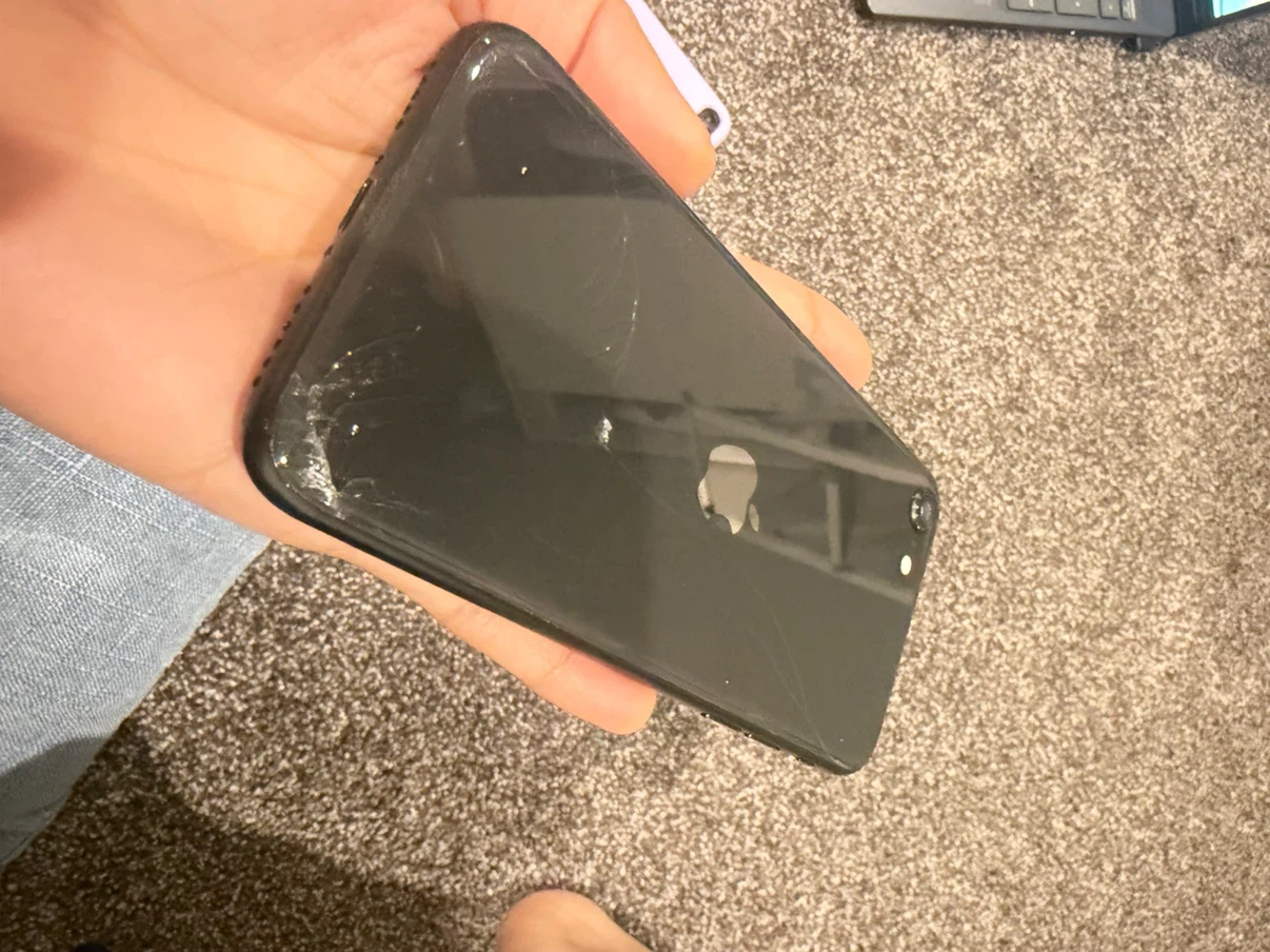 Apple iPhone SE 2nd Generation 64GB - photo 2