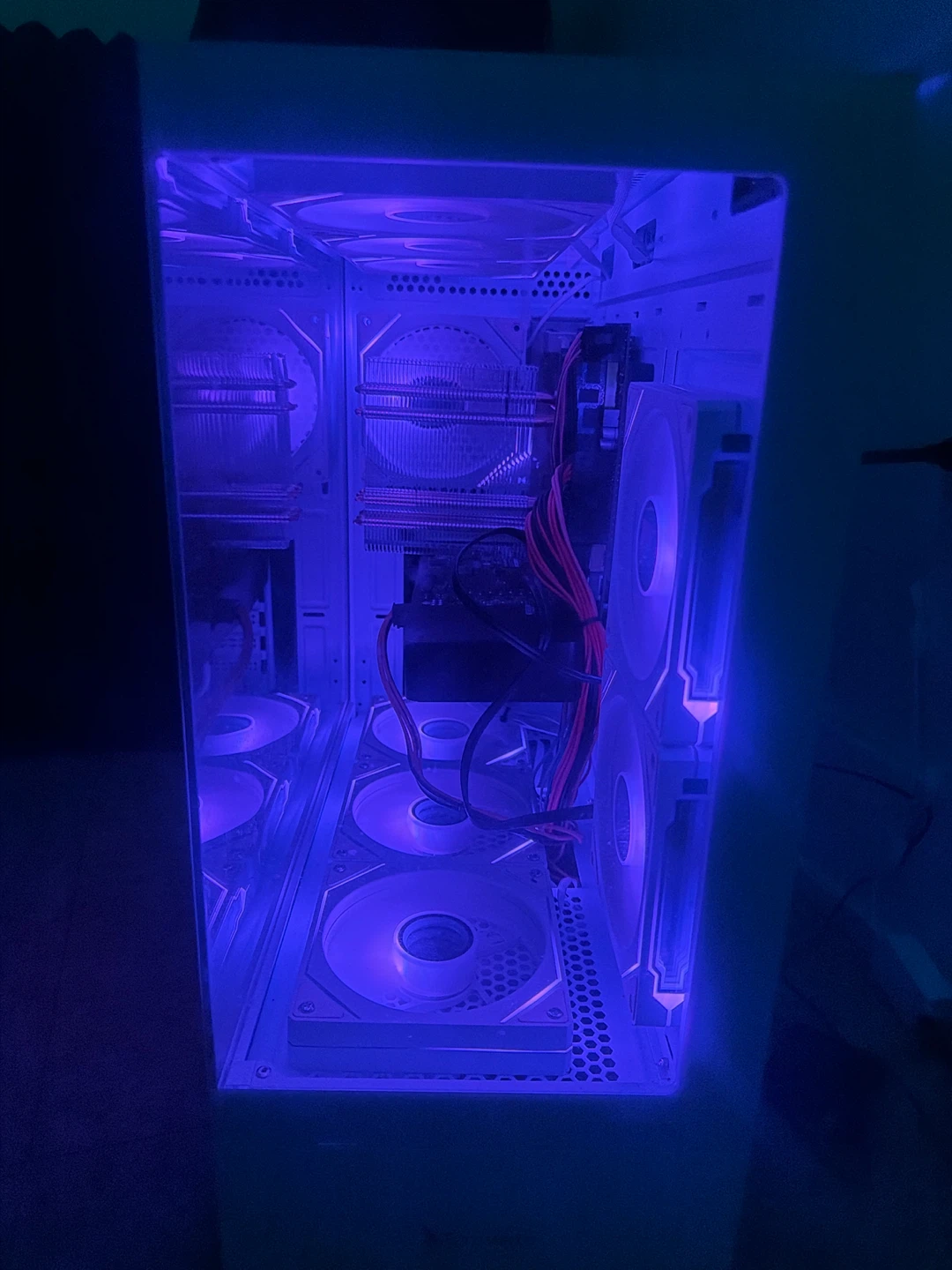 Custom White Gaming Desktop pc - photo 4