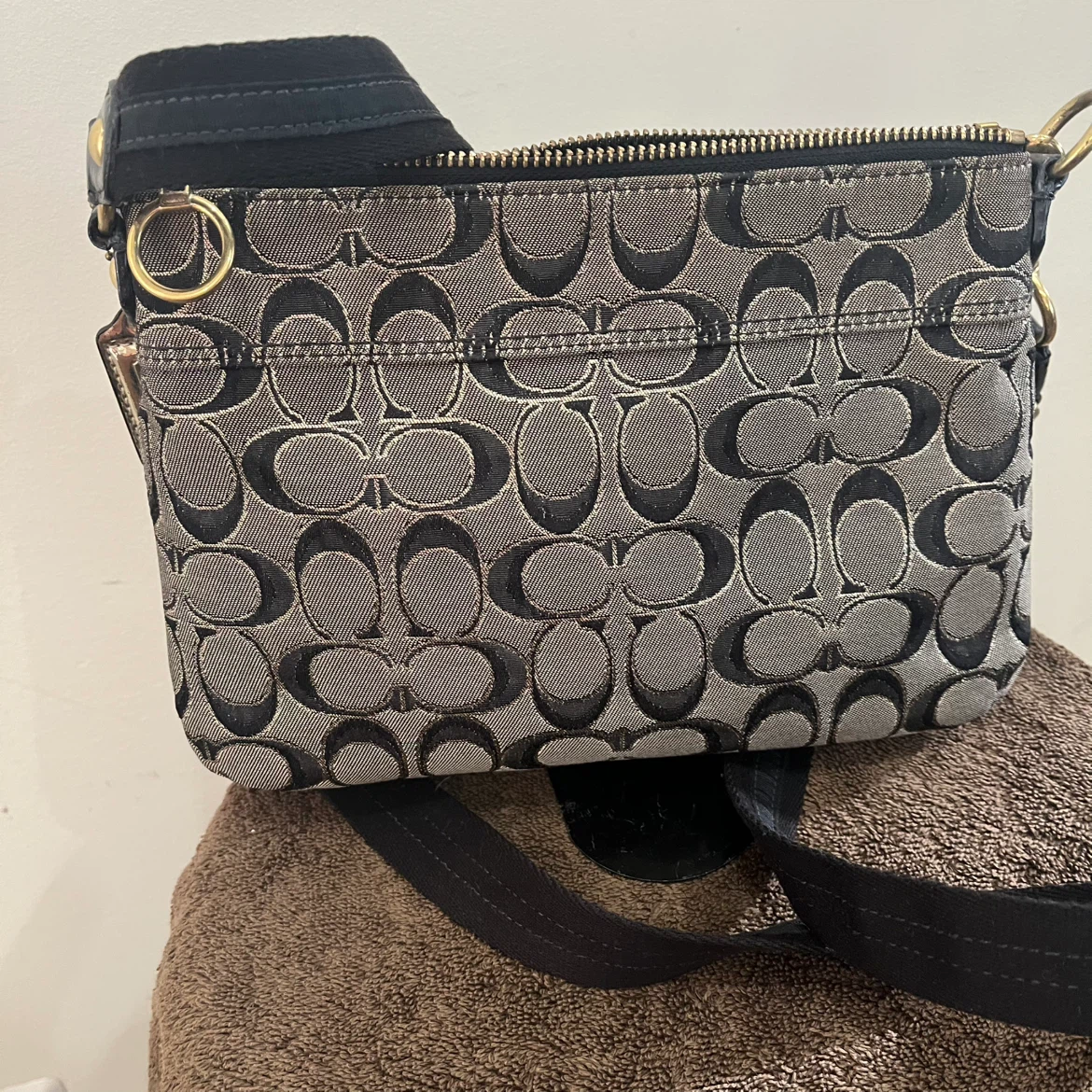 Coach Signature Crossbody Bag - photo 3