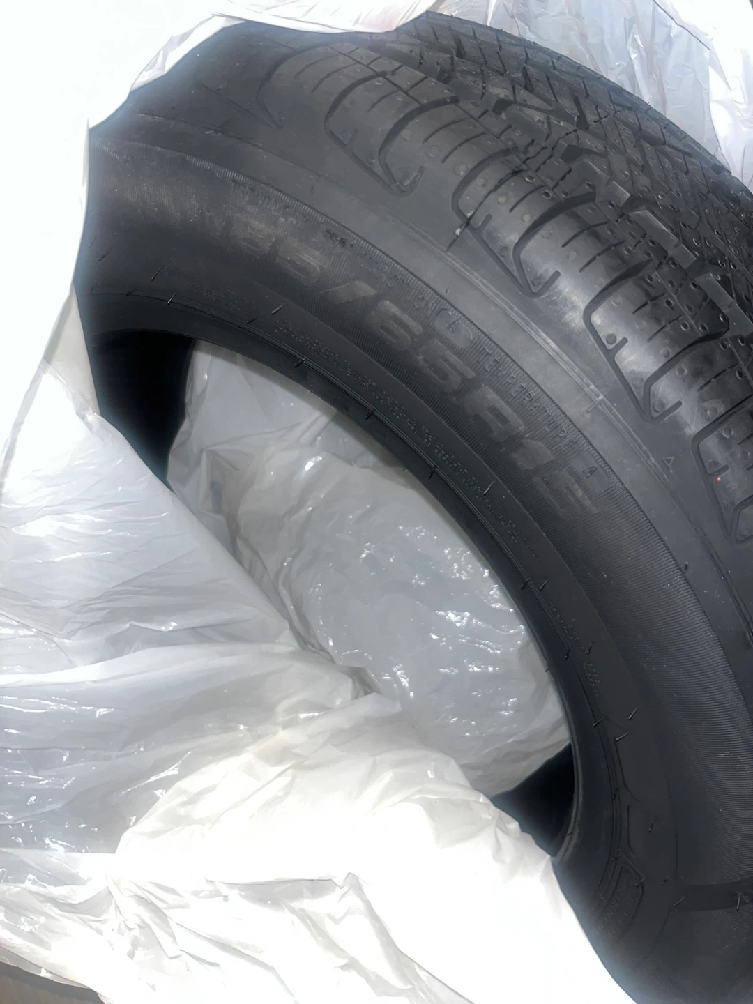 Kelly Tire 185/65R15 4 tires