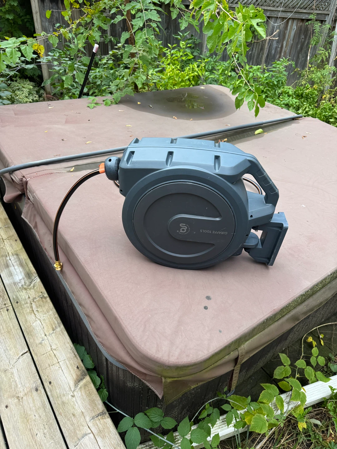 Giraffe Tools Retractable Hose Reel
