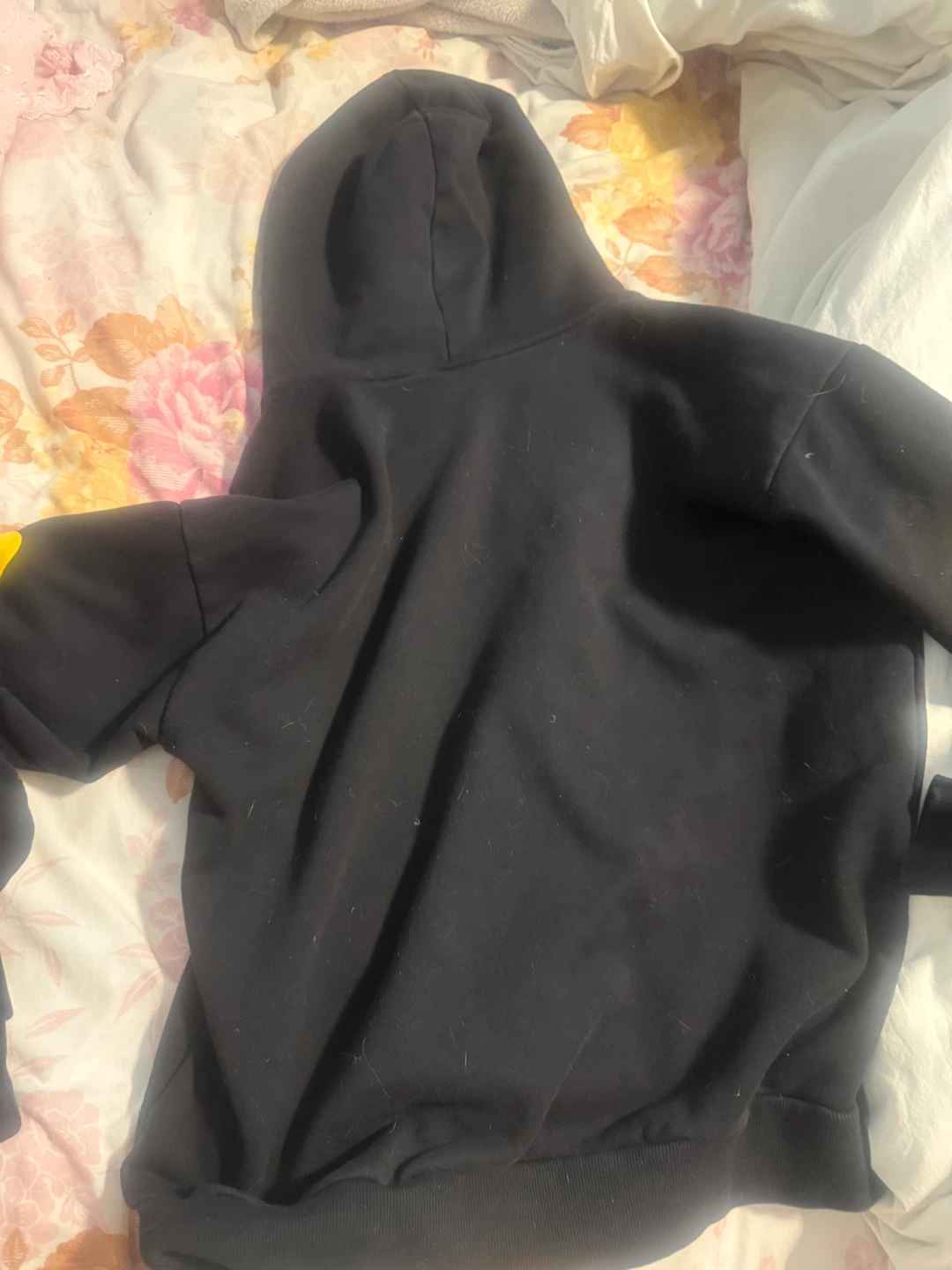Sp5der Black Hoodie with Yellow Stars - photo 3