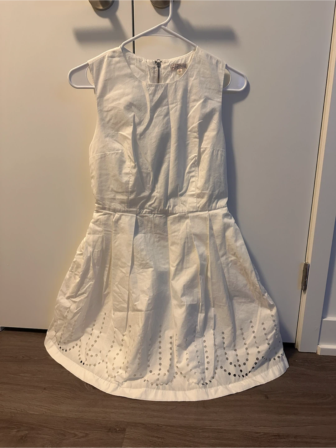 Gap White Sleeveless Dress Size 2 Petite