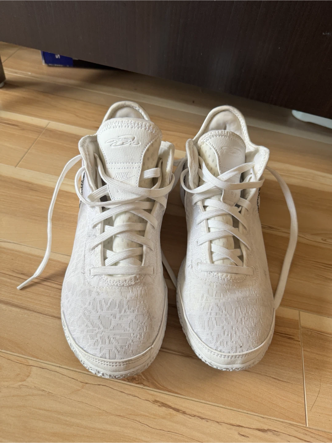 Nike LeBron XXI White Basketball Shoes - photo 2