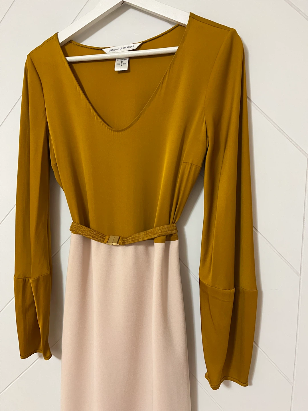 Diane von Furstenberg Dress Size 6 - photo 2