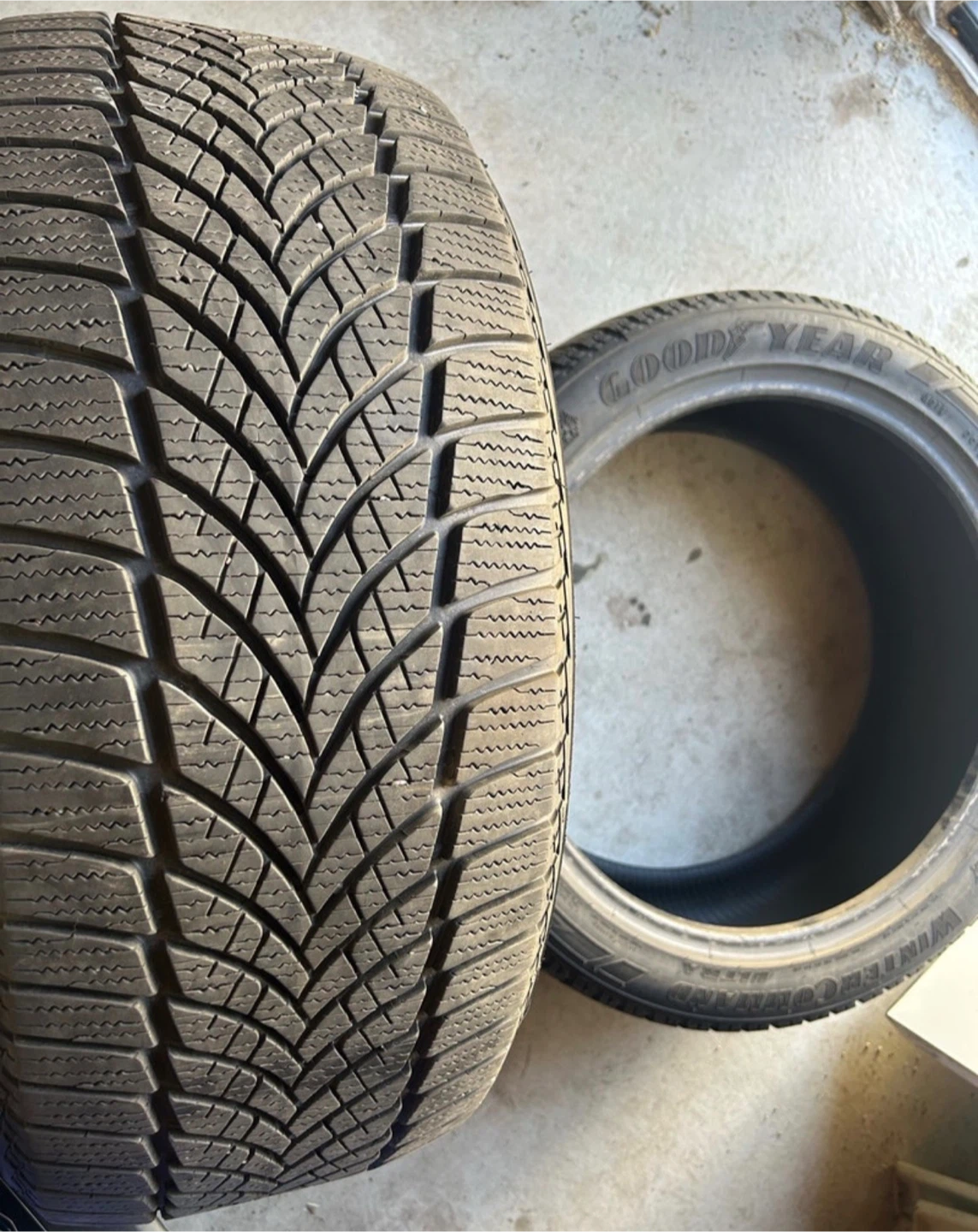 Set of 4 Goodyear WinterCommand Ultra Tires - photo 2