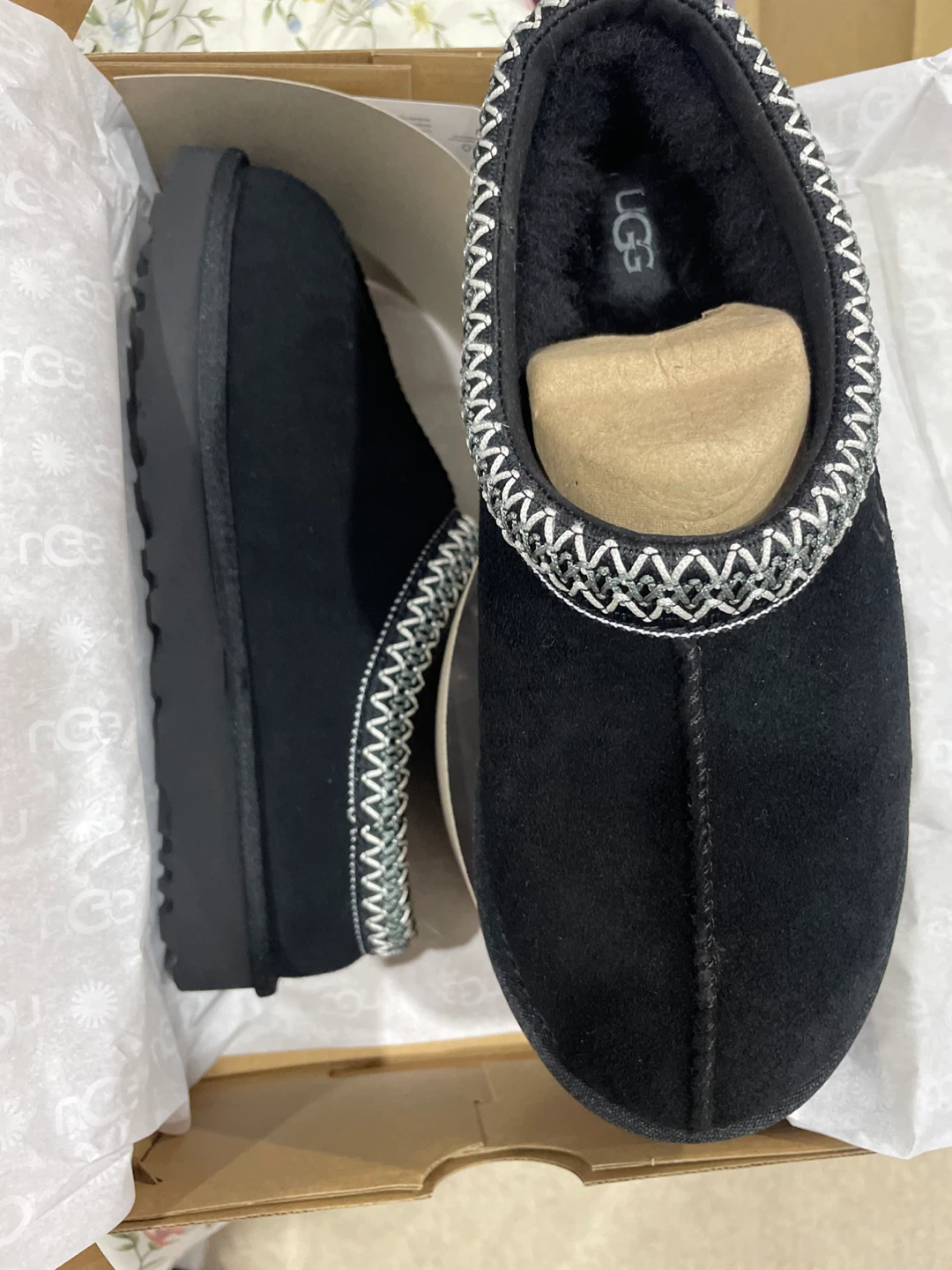 Black uggs brand new - photo 2