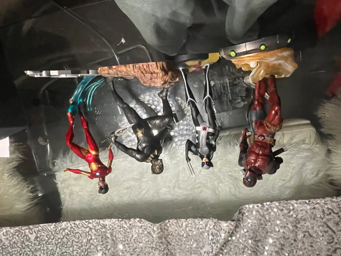 Marvel Superhero statue Set - photo 3