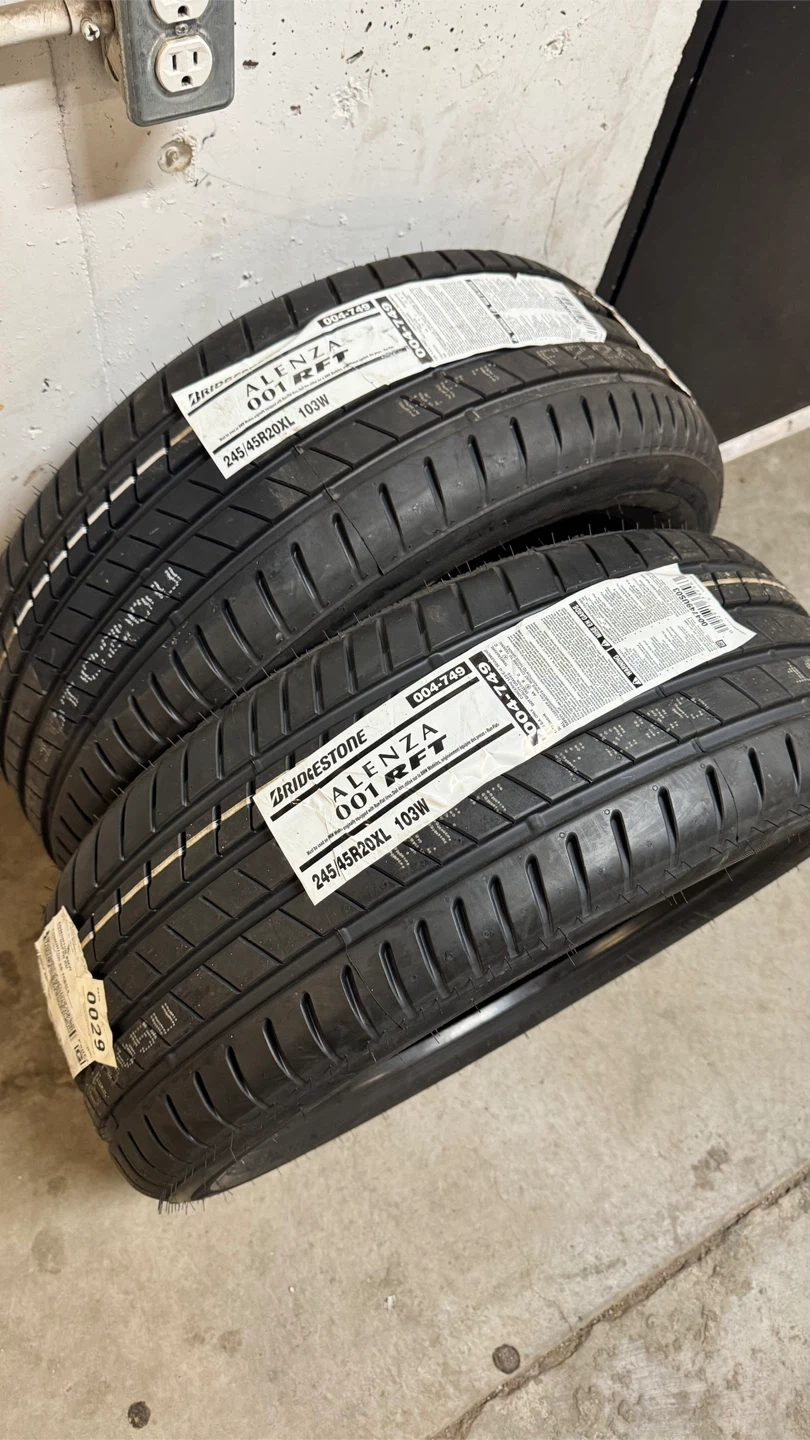 4 New Bridgestone Alenza 001 RFT Tires 245/45R20 - photo 2