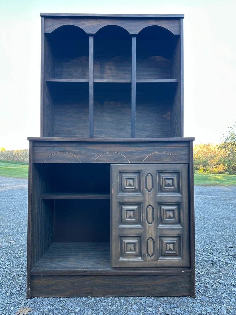 Vintage Two-Piece Display / Storage Cabinet (CAN DELIVER) - photo 2