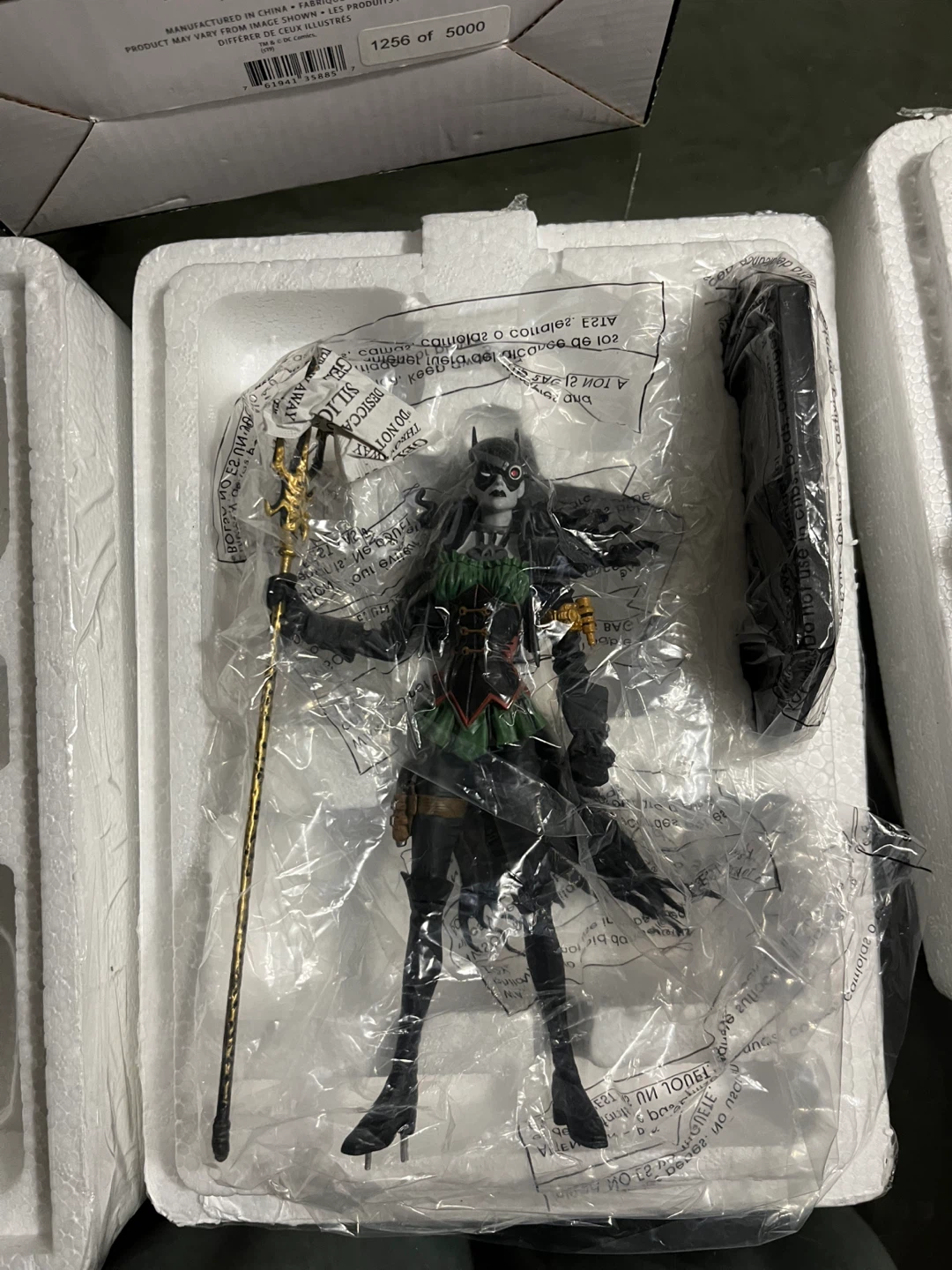 DC Collectibles Dark Nights: Metal statue set - photo 5