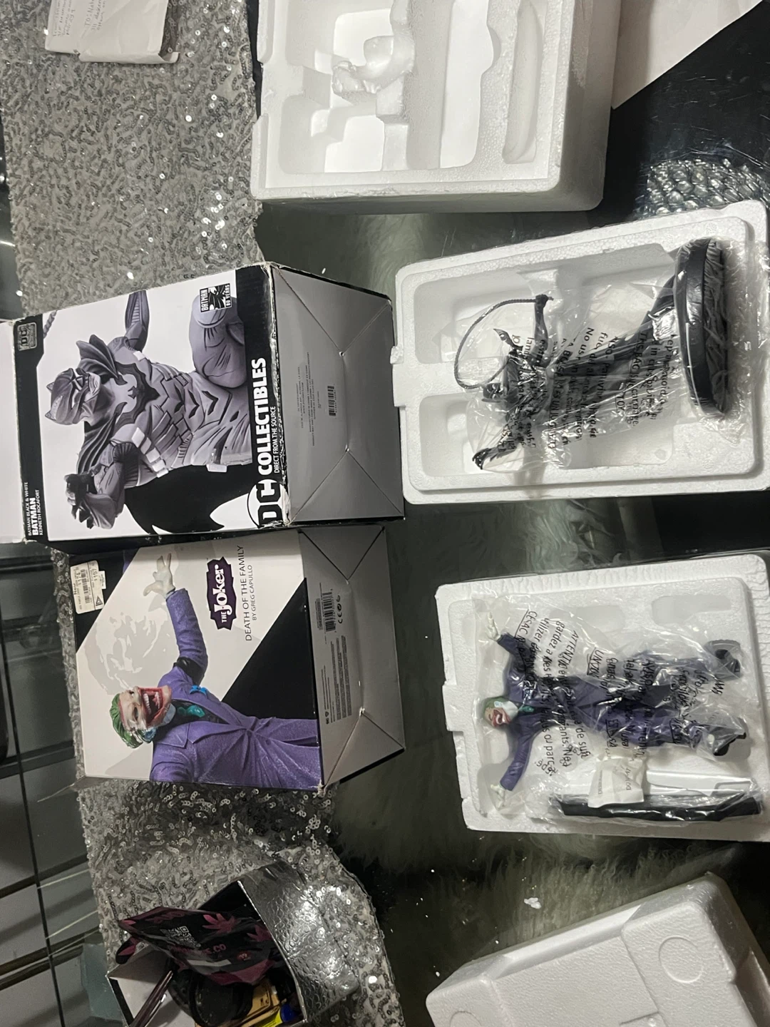 DC Collectibles Batman & Joker statues - photo 4