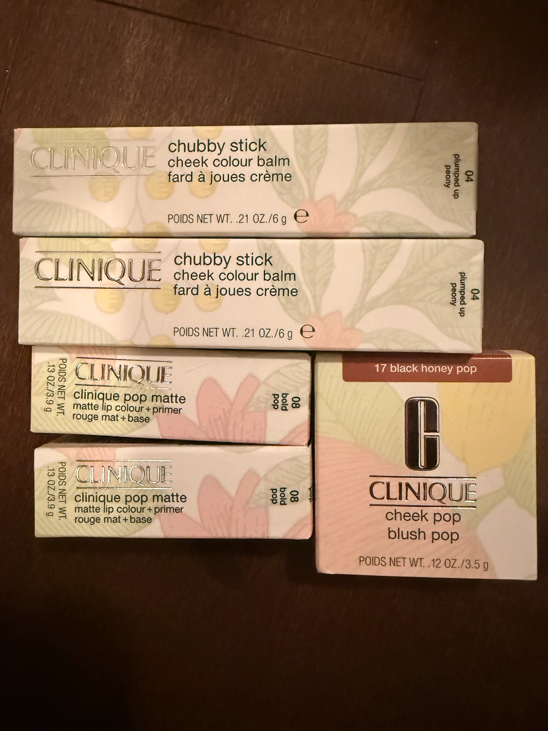 Clinique Assorted Cosmetic Set