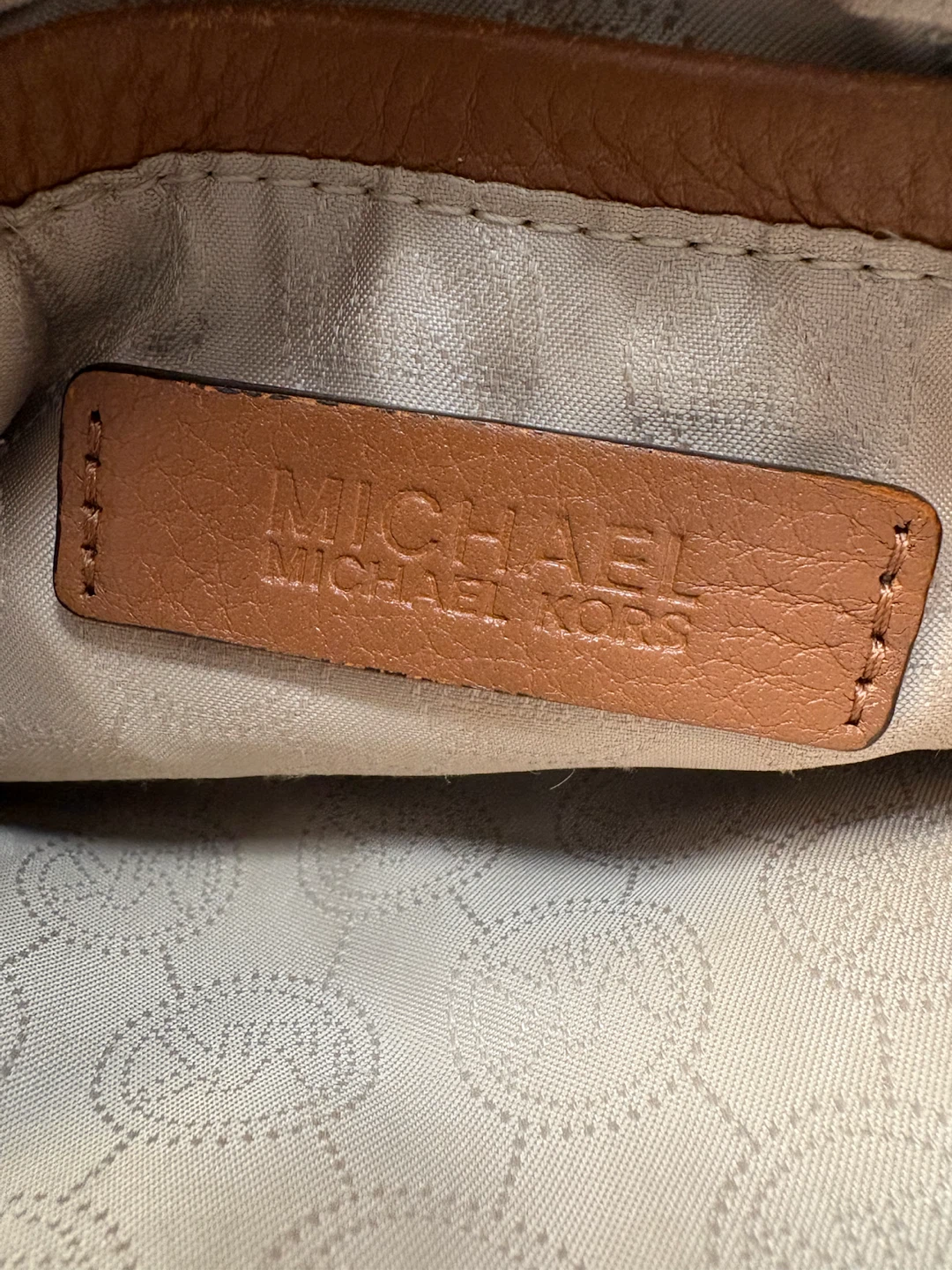 Michael Kors “Gilmore” Pebbled Leather Crossbody Bag - photo 4