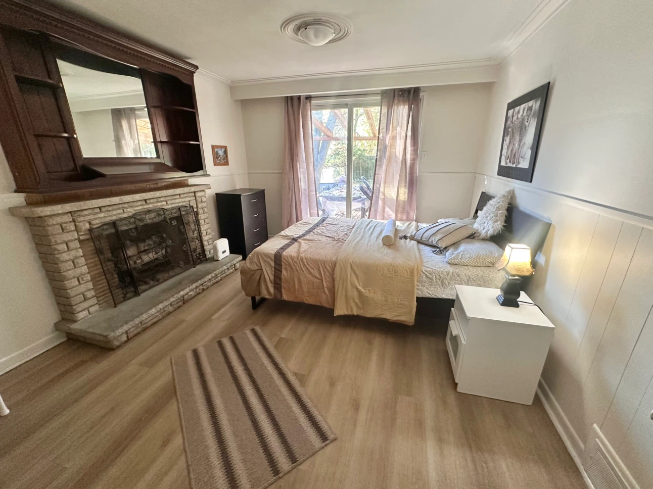 Furnished room for rent