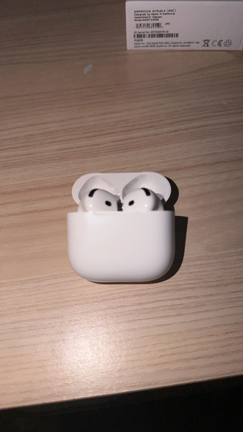 Apple AirPods 4 with Active Noise Cancellation - photo 3