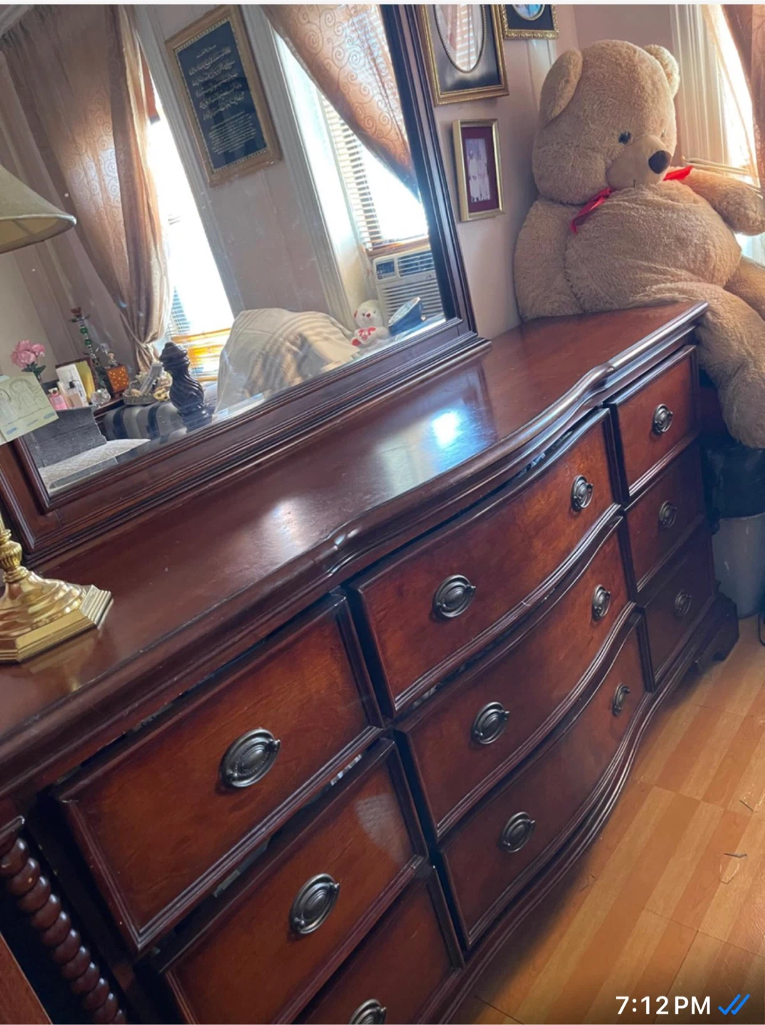 Traditional Bedroom Furniture Set - photo 2