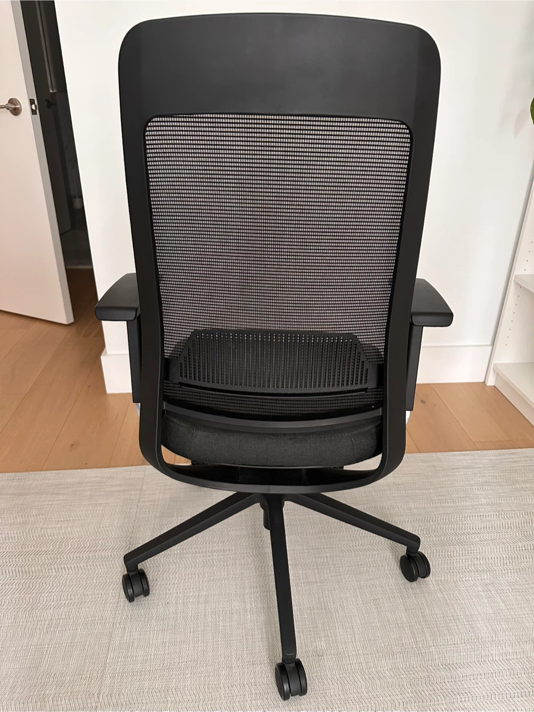 Herman Miller Black Ergonomic Office Chair - photo 3