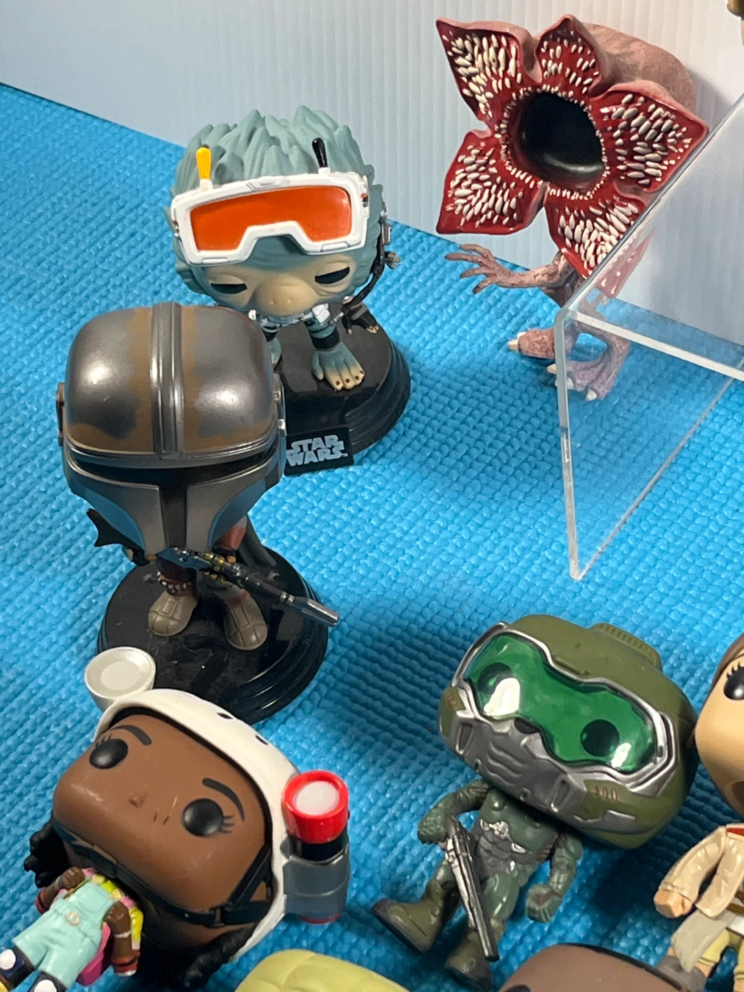 15 Funko Pop Lot - Disney Star Wars, Sci-Fi, Video Games & Icons - photo 3