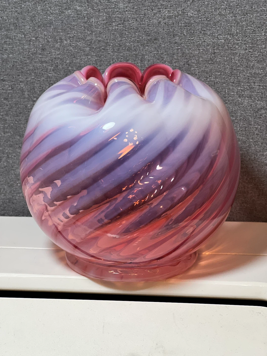 Fenton Cranberry Pink Opalescent Spiral Swirl Rose Bowl / Vase