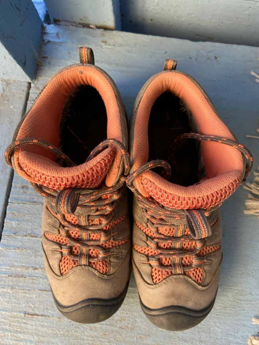 KEEN Women's Waterproof Hiking Boots - photo 2