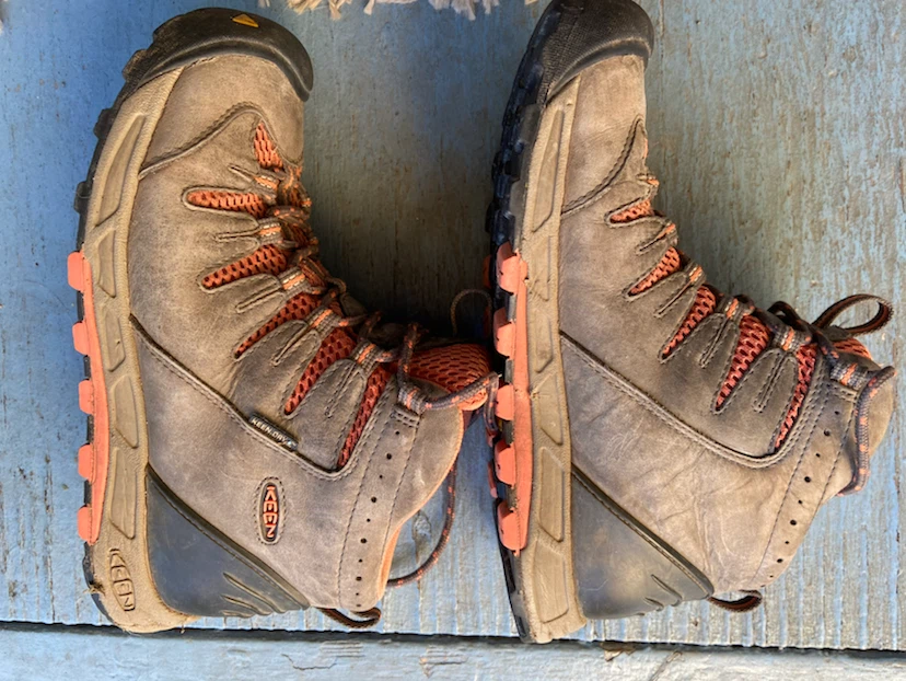 KEEN Women's Waterproof Hiking Boots - photo 5