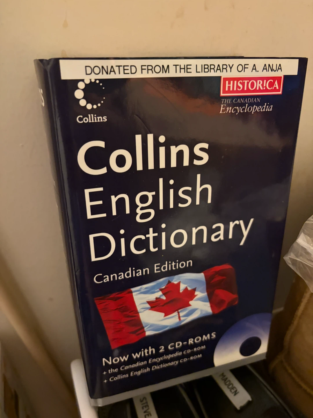 Collins English Dictionary Canadian Edition with 2 CD-ROMs