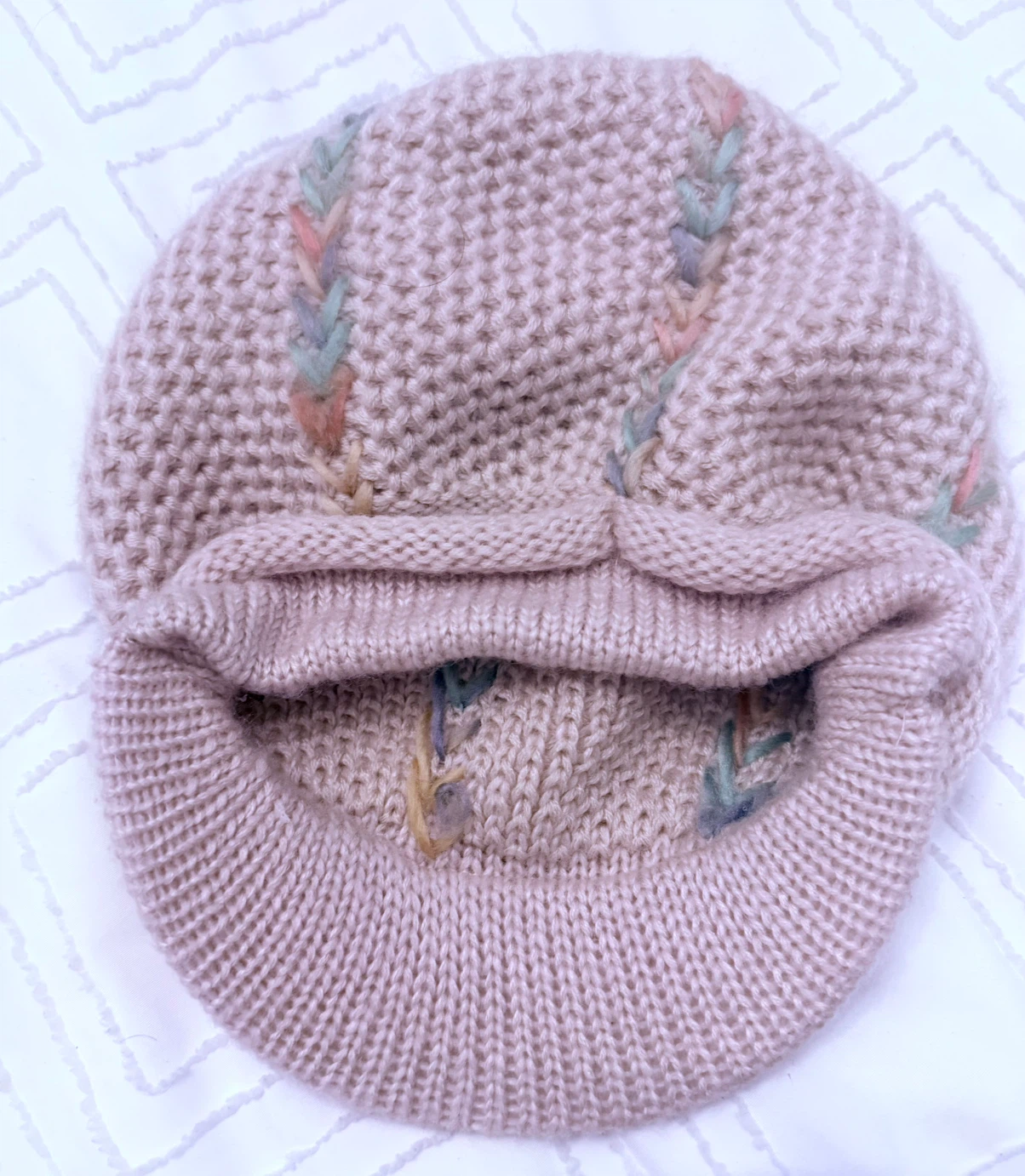 Beige Knit Newsboy Hat with Multi-Coloured Stitching - photo 2