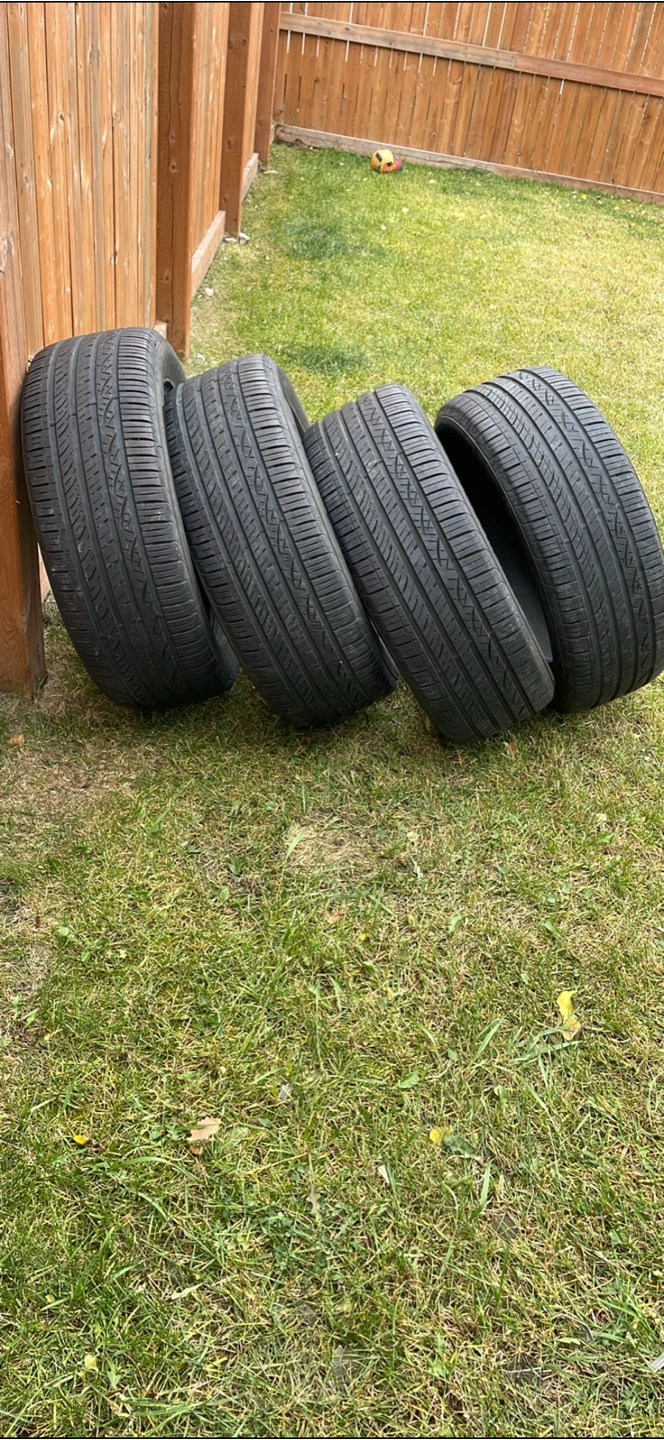 Set of four mixed tires - photo 4