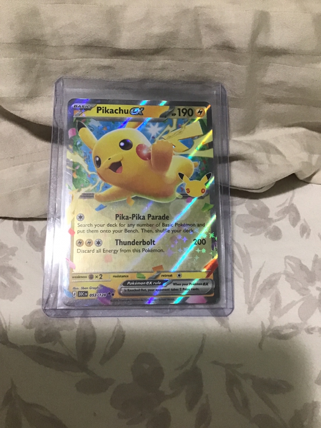 Pikachu ex 053/128 Pokemon Trading Card