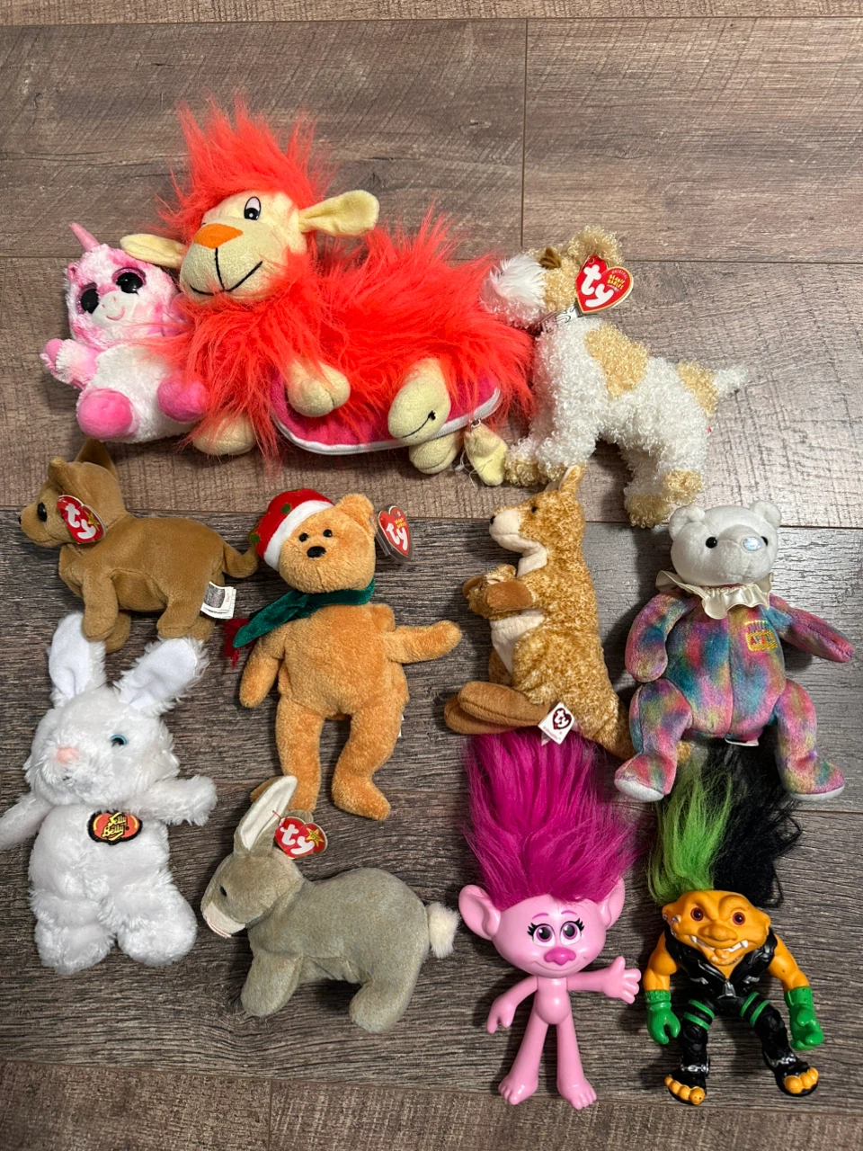 Retired Ty Beanie Babies Plush Toy Collection plus 2 trolls