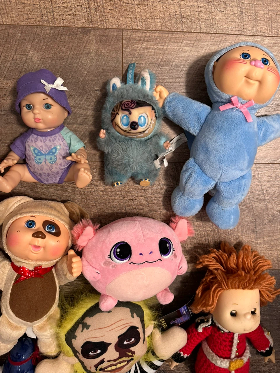 Assorted Plush Toys and Dolls Bundle - photo 4