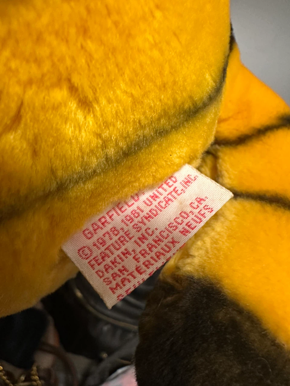 Vintage 1981 Dakin Garfield Plush Toy - photo 2